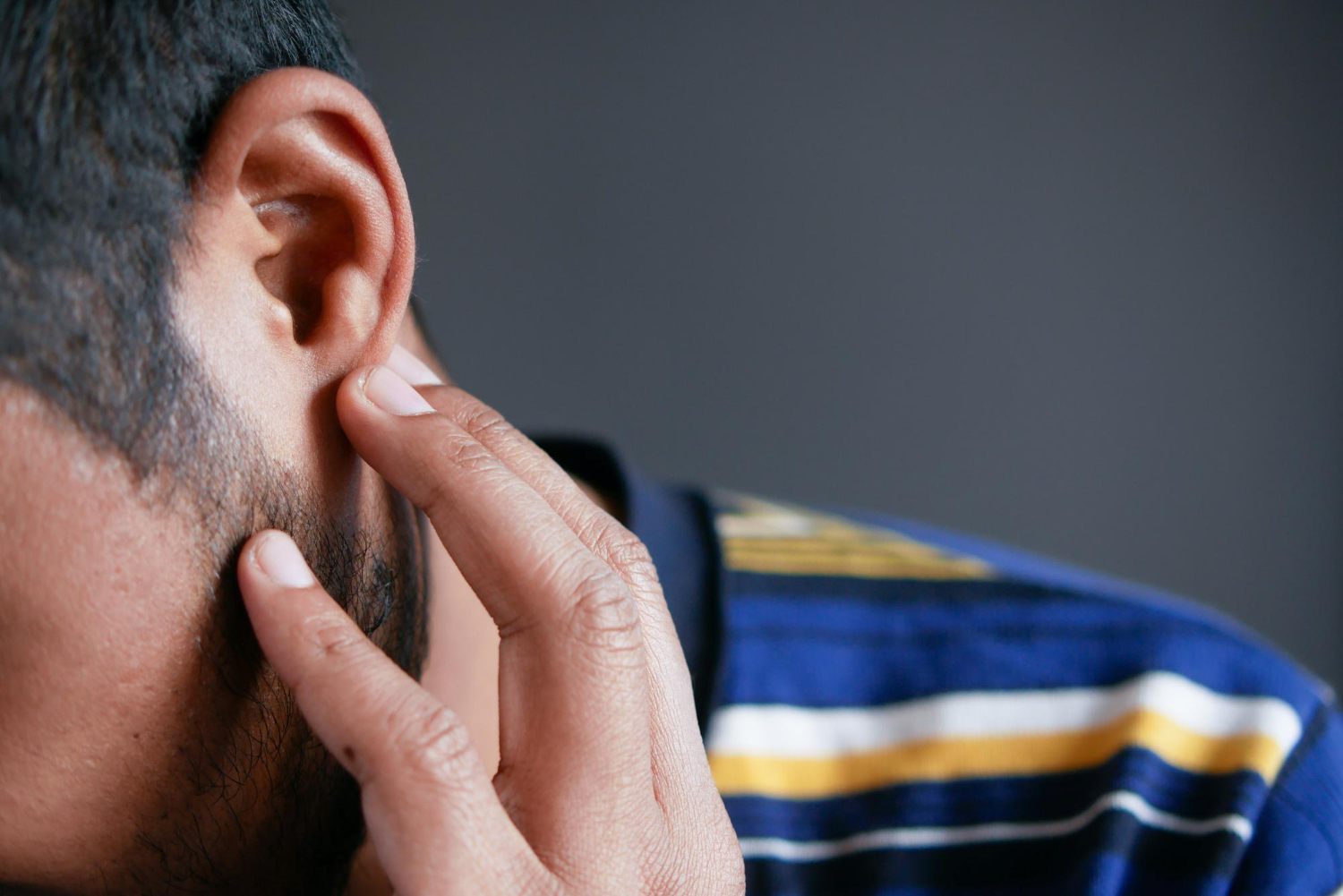 Ból ucha – przyczyny, leczenie oraz zapobieganie.