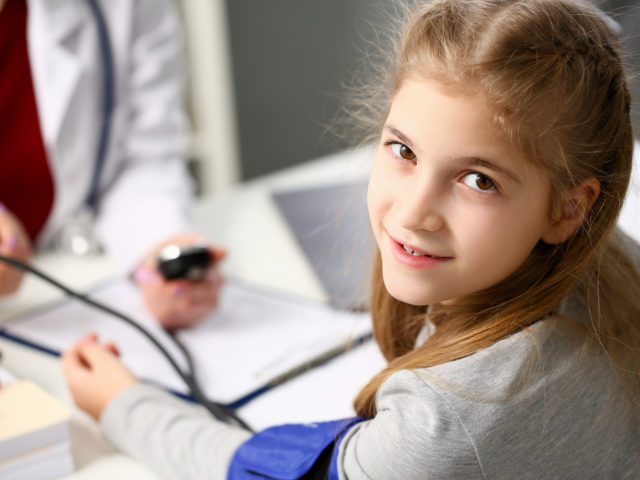 Nadciśnienie u dzieci – przyczyny, objawy i leczenie
