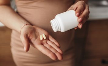 Probiotyk a tabletki antykoncepcyjne – czy wpływają na skuteczność?