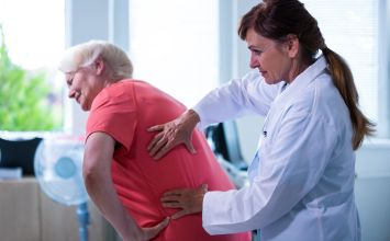 Leki przeciwbólowe na kręgosłup i ból pleców: co pomoże w łagodzeniu bólu?