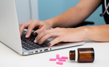 E-recepta online na lek psychotropowy – jak pacjent może uzyskać receptę bez wychodzenia z domu?