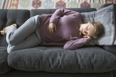 Migrena brzuszna: jak się objawia i jak ją leczyć?